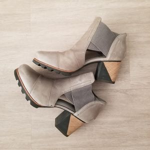 SOLD: Women's Sorel Addington Cutout Booties